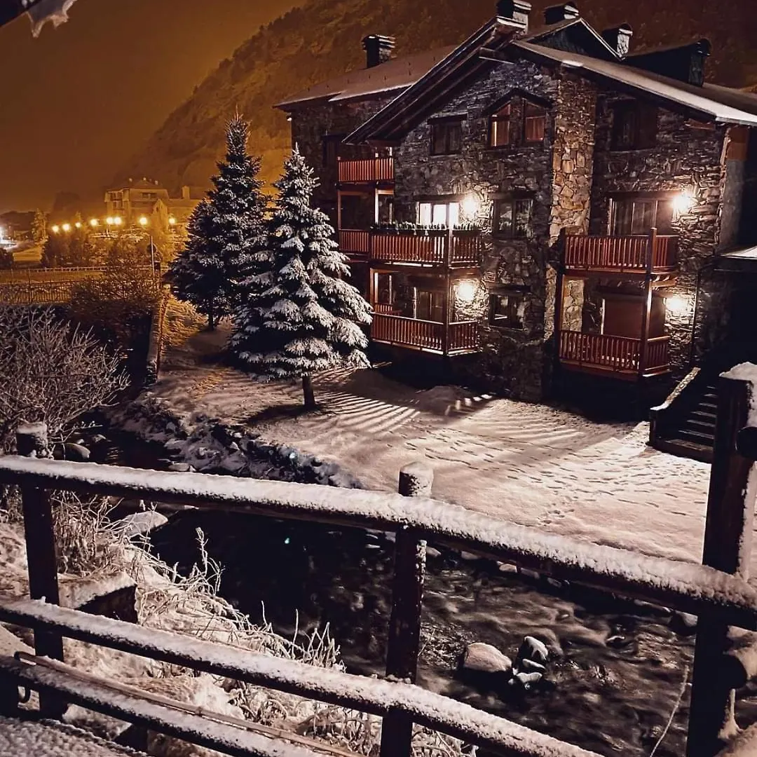 Apartamento Valle De Incles Orenetes Wifi Y Parking Gratuito Солдеу 0*,
